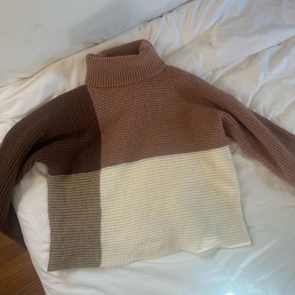 Lulu's Colorblock Turtleneck Sweater - Brown and Cream